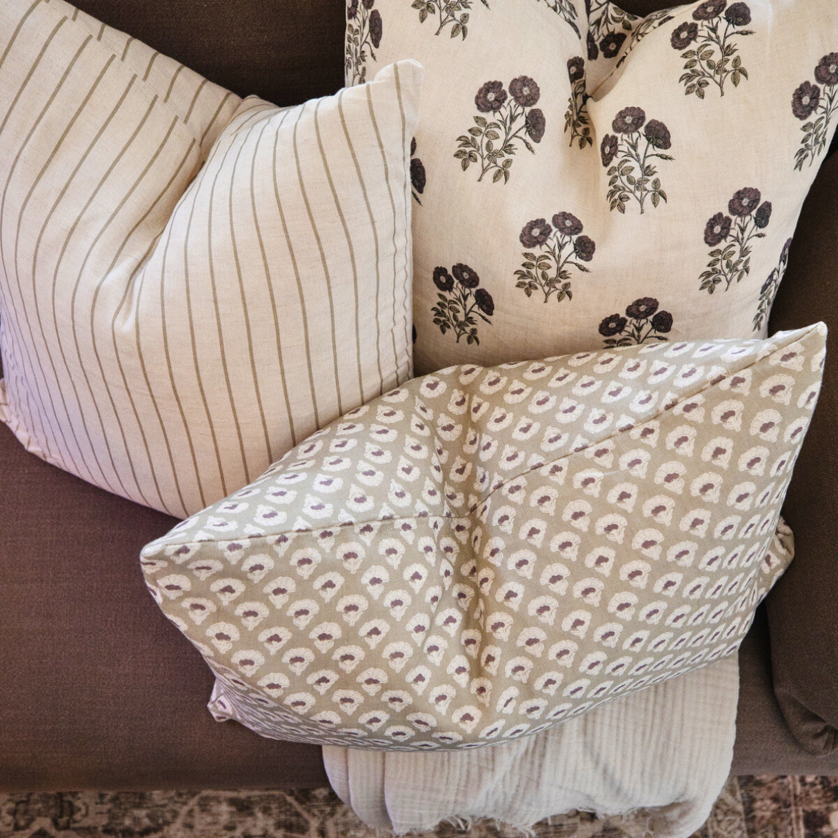 Signature Linen Olive Prairie Bud Pillow Cover
