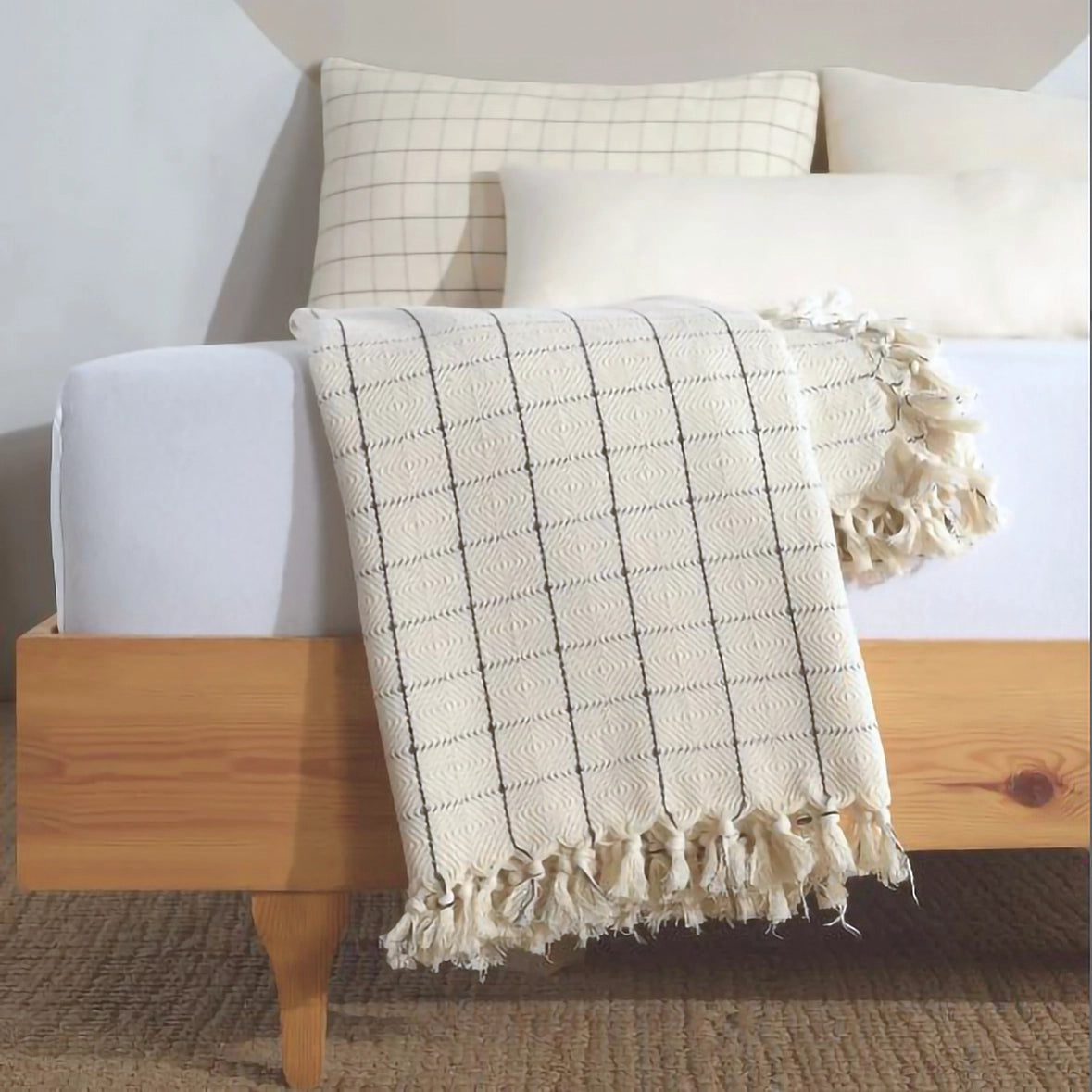 Boho Cream Checkered Bedspread - Queen